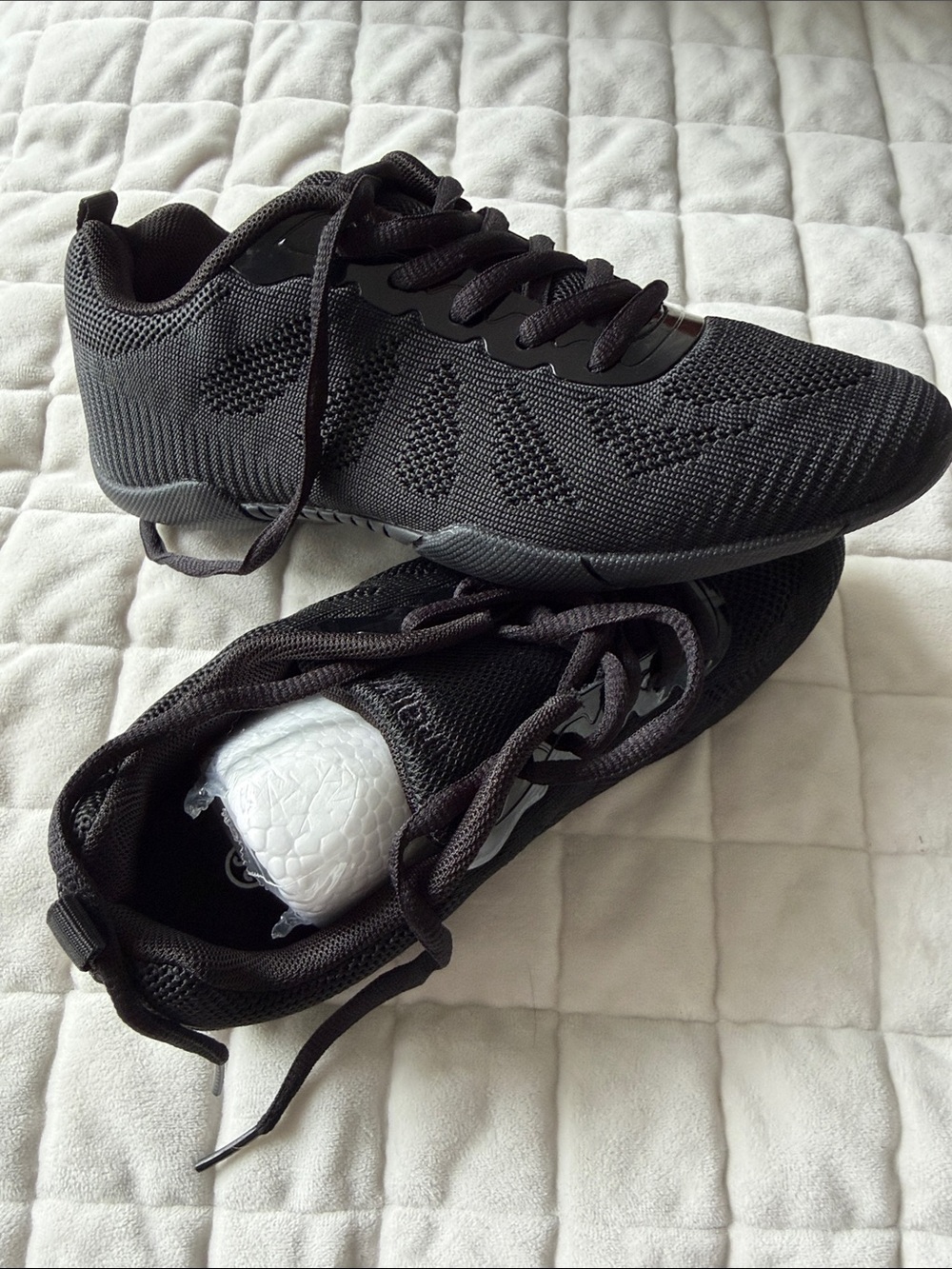 Women’s Black Lightweight Knit Athletic Shoes